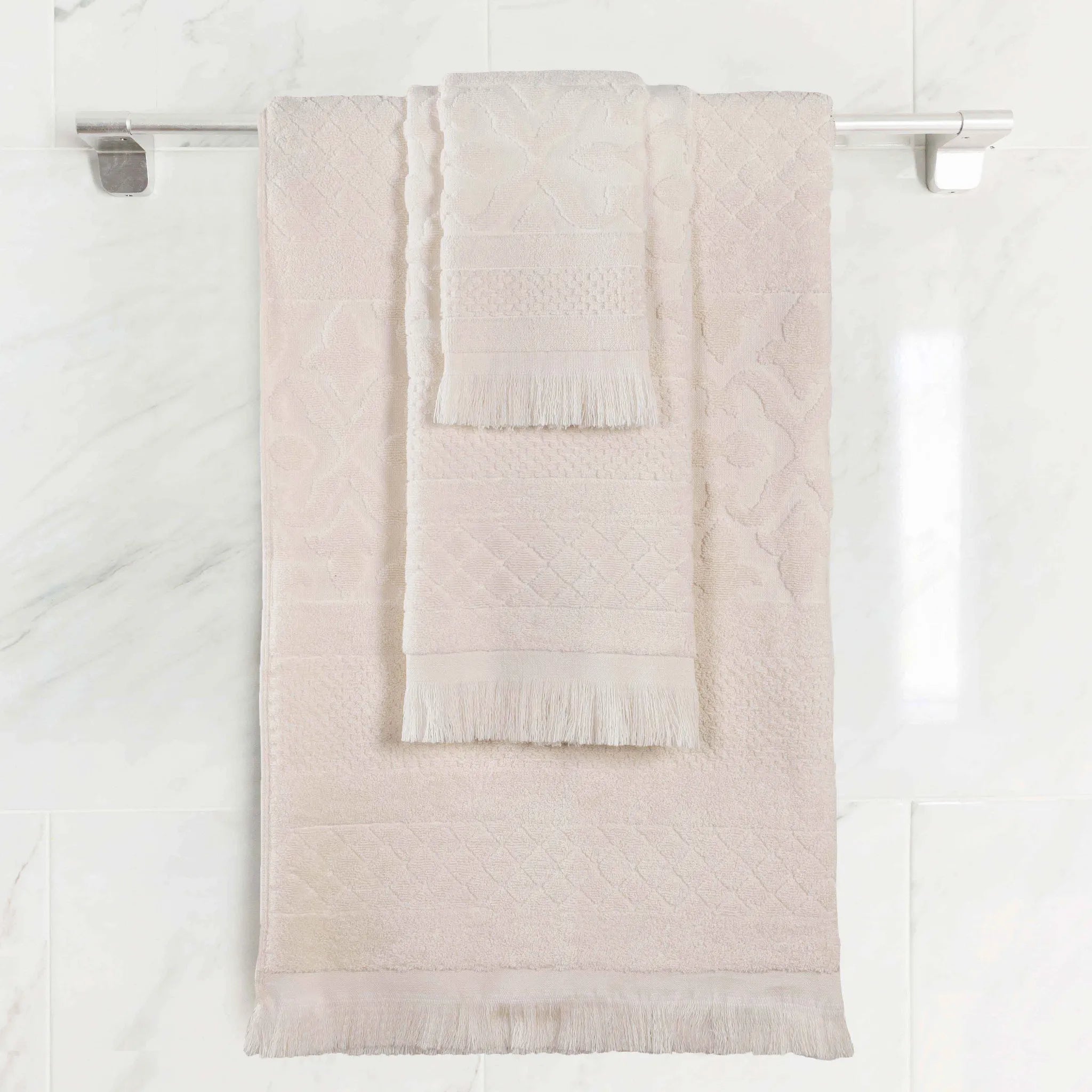 Rolla Cotton Geometric Jacquard Plush Soft Absorbent 3 Piece Towel Set