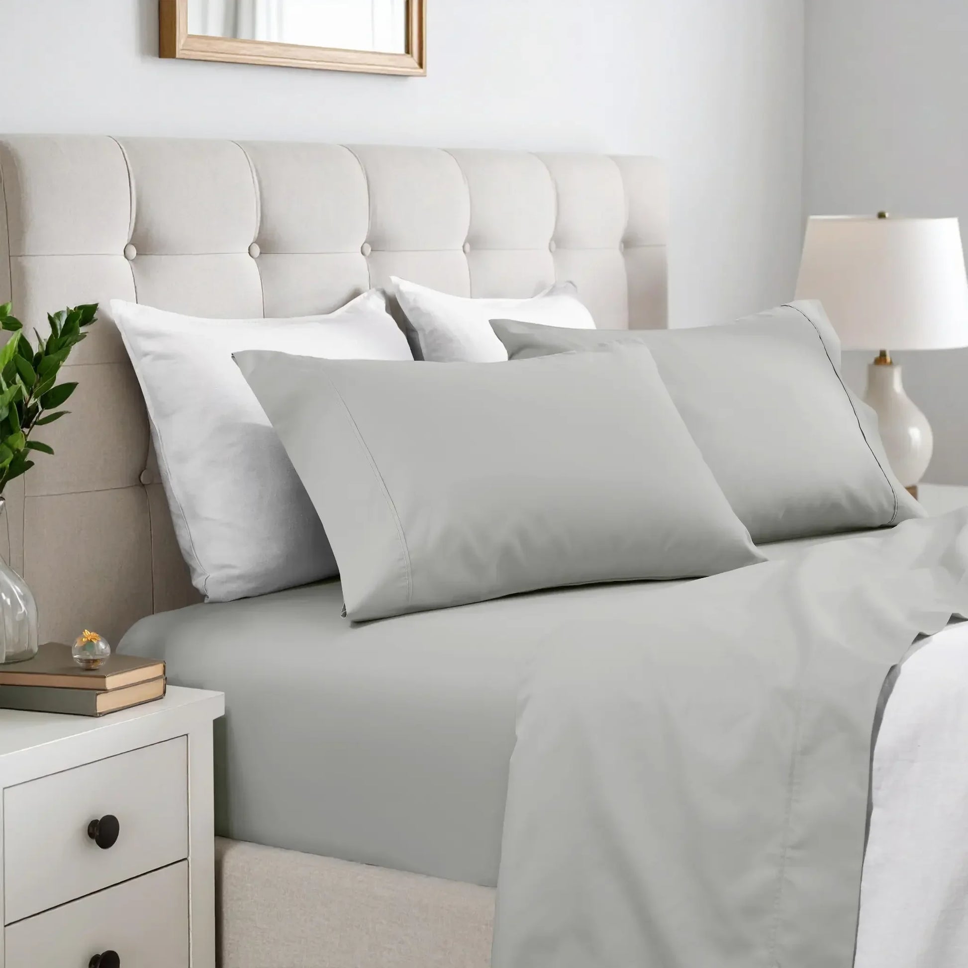 600 Thread Count Cotton Blend Bed Sheet Set Solid Deep Pocket for USA homes in platinum color
