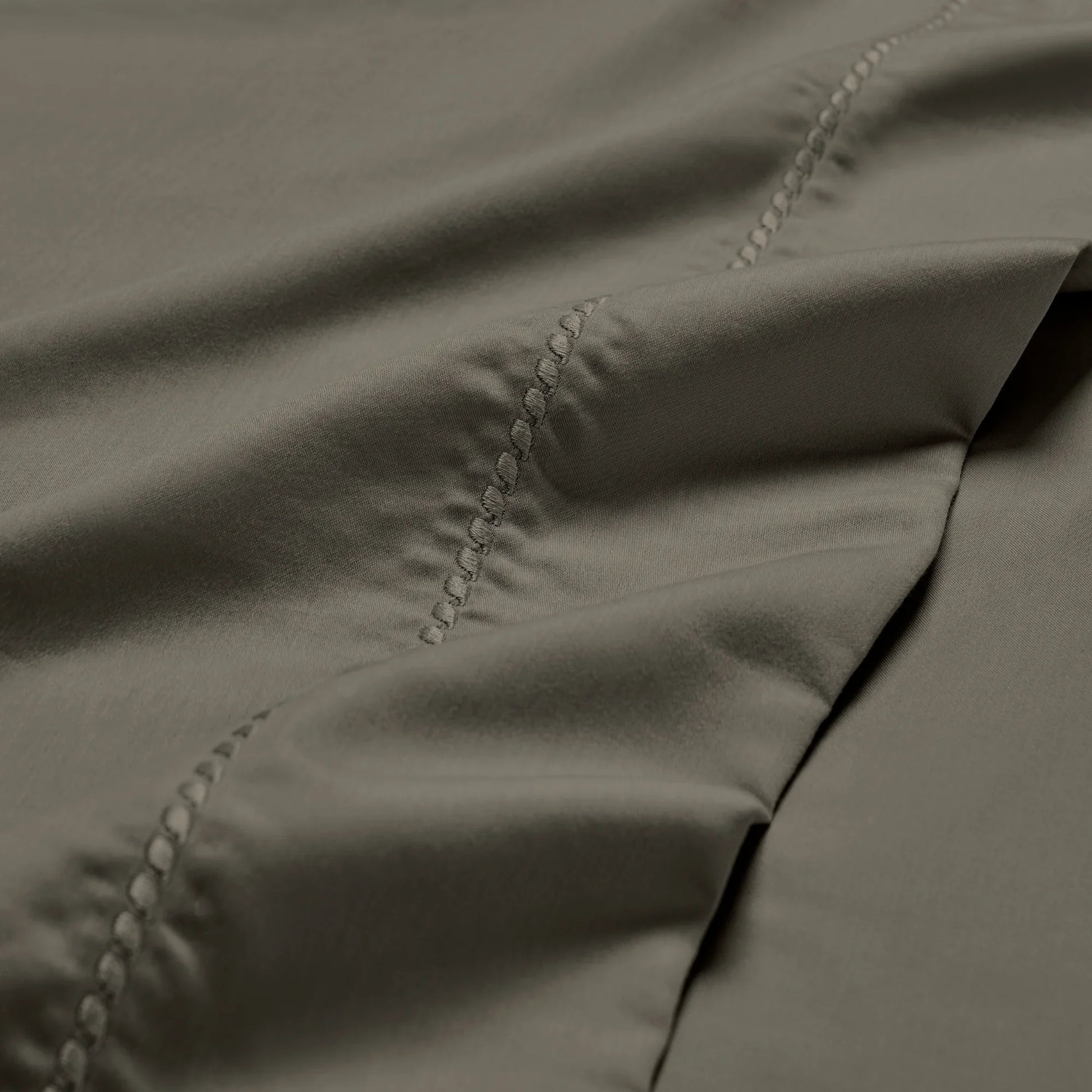 Gray 600 Thread Count Cotton Blend Bed Sheet Set Imperia embroidery detail close-up texture.