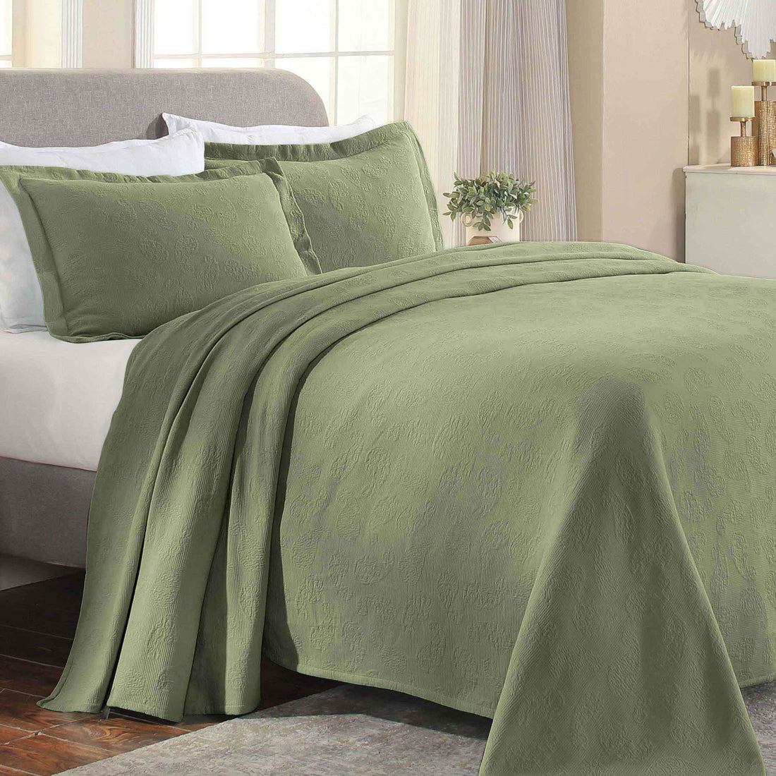 Lightweight Cotton Bedspread Set 3-Piece Paisley Jacquard Matelassé