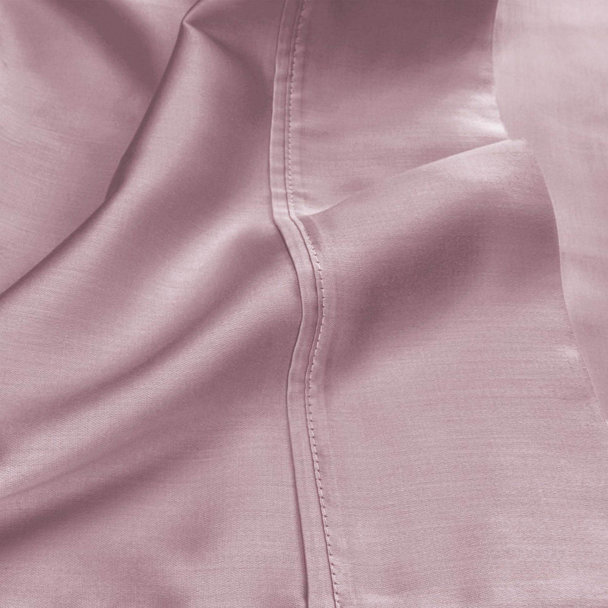 Lavender 530 Thread Count Egyptian Cotton Sateen sheet hem and stitching detail close-up