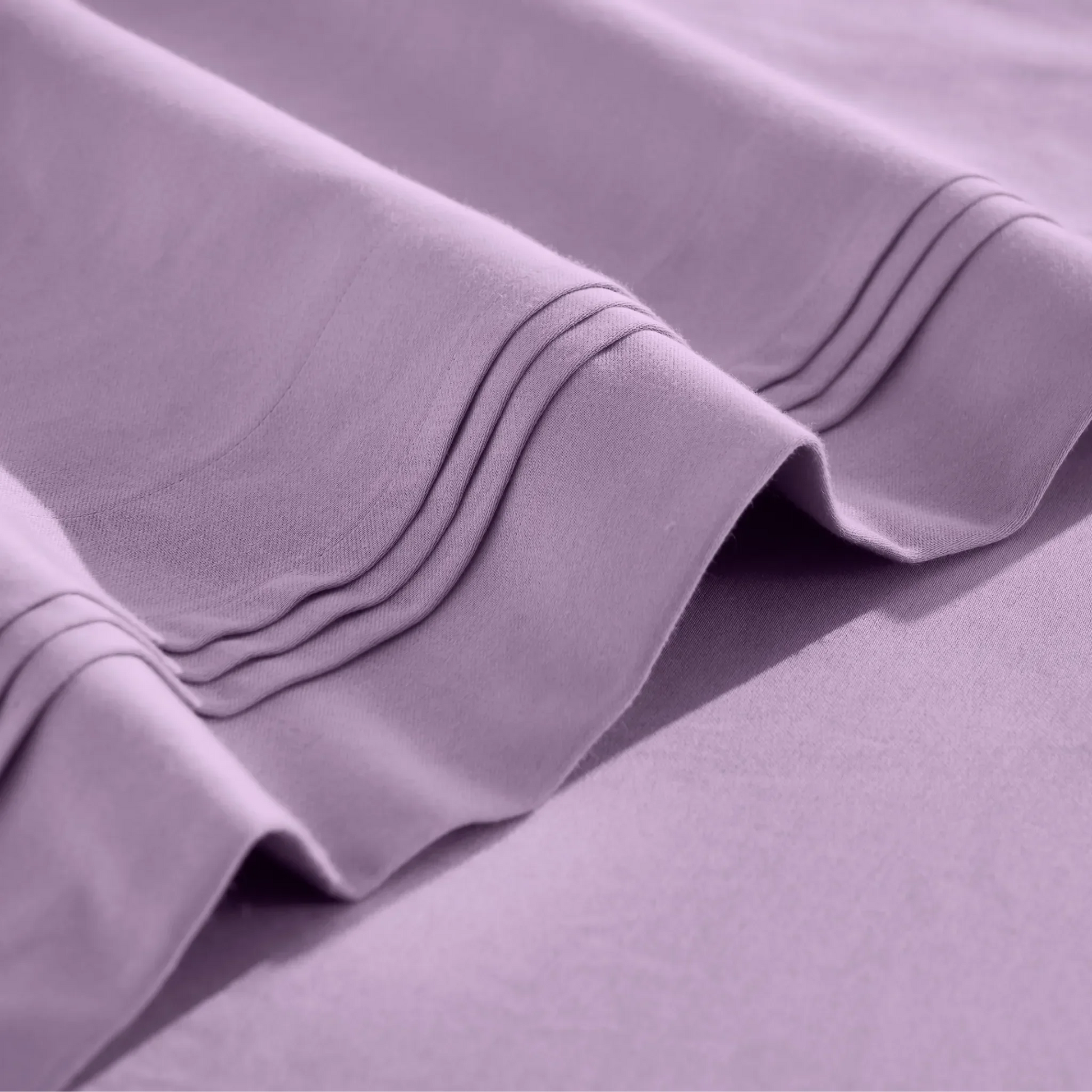 Stitched embroidery detail on wisteria Egyptian Cotton Sateen sheets
