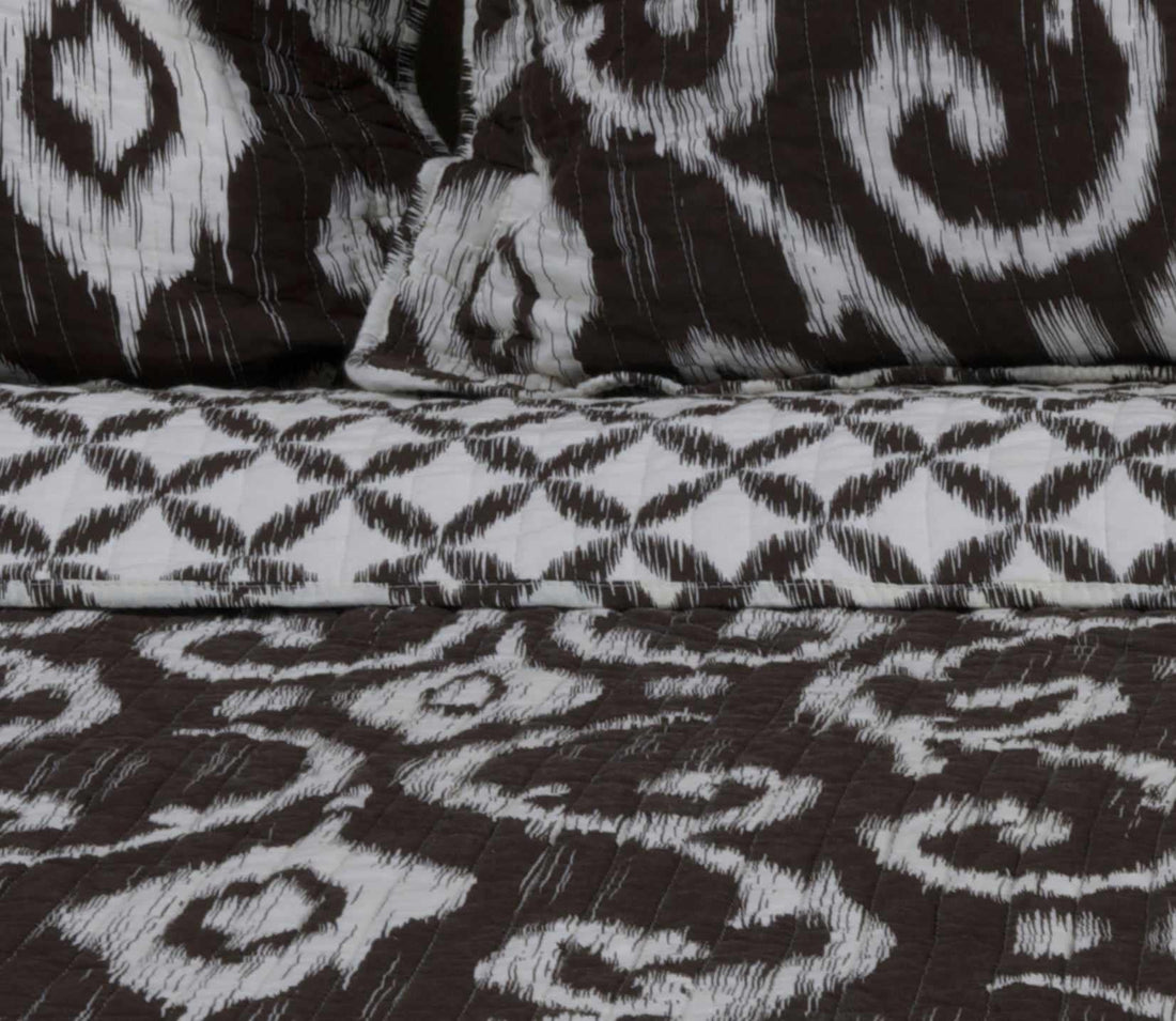 Cambridge Cotton Reversible Ikat 3-Piece Quilt Set Full/Queen